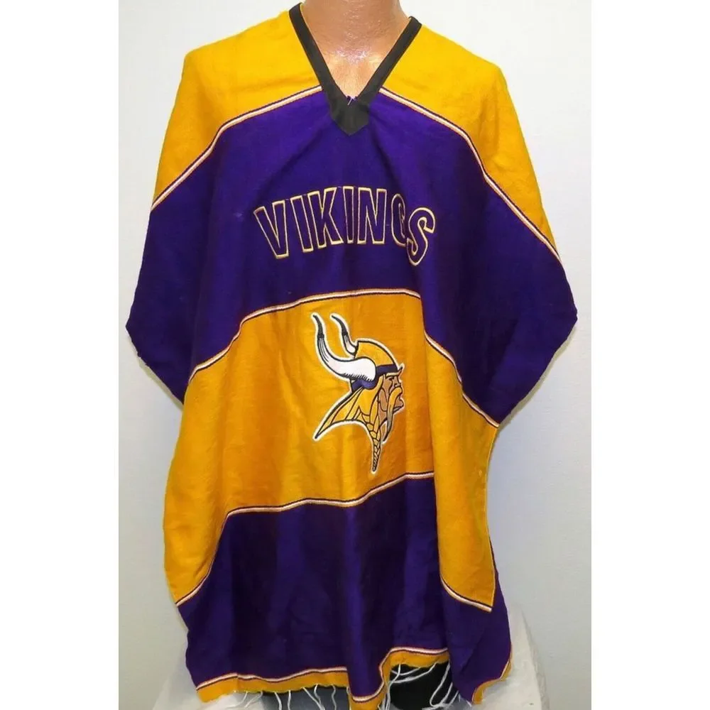 Minnesota Vikings NFL‎ Embroidered Logo Pullover Blanket Poncho Purple Yellow